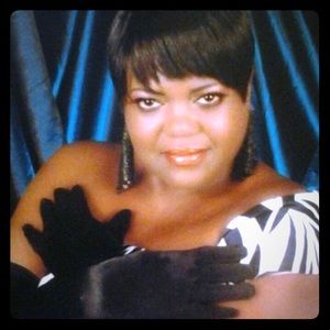 Meet your Posher, Kandi